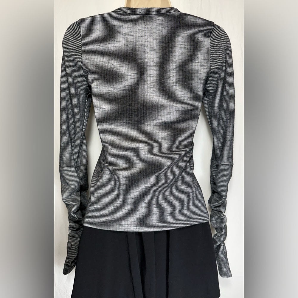 INTIMATELY Ribbed Long Sleeve Top - Picture 4 of 6